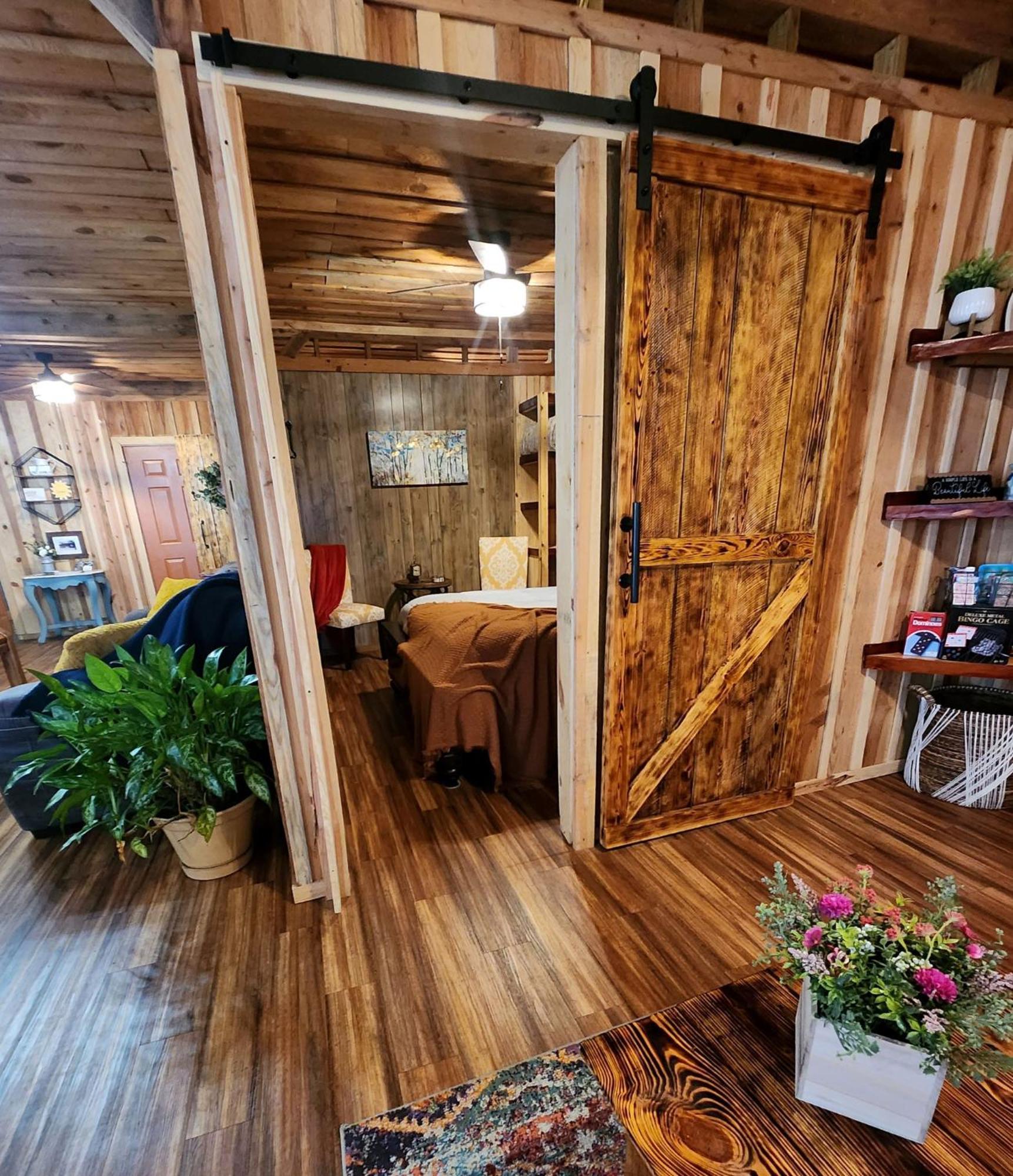 Unique Country Cabin Meets Farmhouse Modern!!! Mena 外观 照片