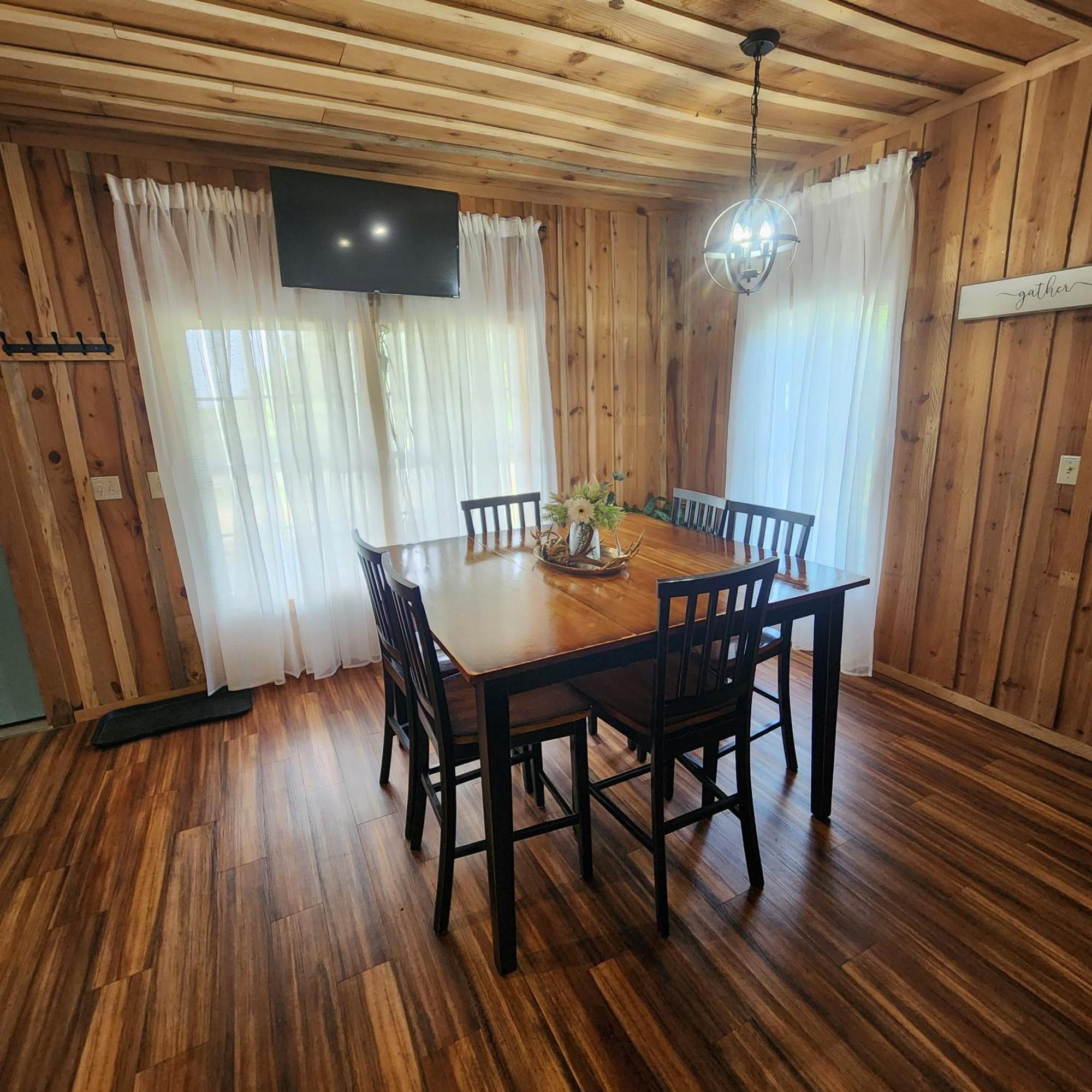 Unique Country Cabin Meets Farmhouse Modern!!! Mena 外观 照片