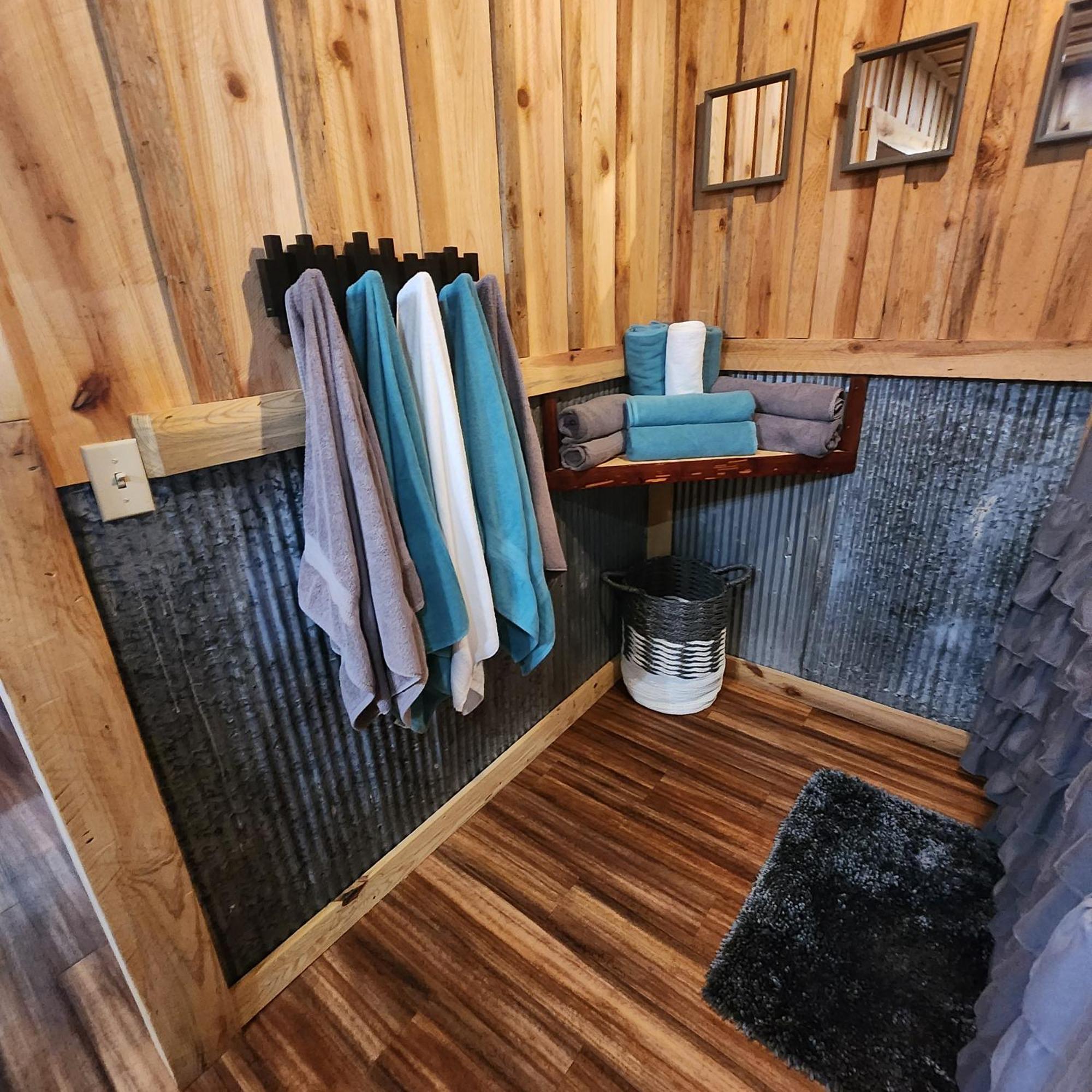 Unique Country Cabin Meets Farmhouse Modern!!! Mena 外观 照片
